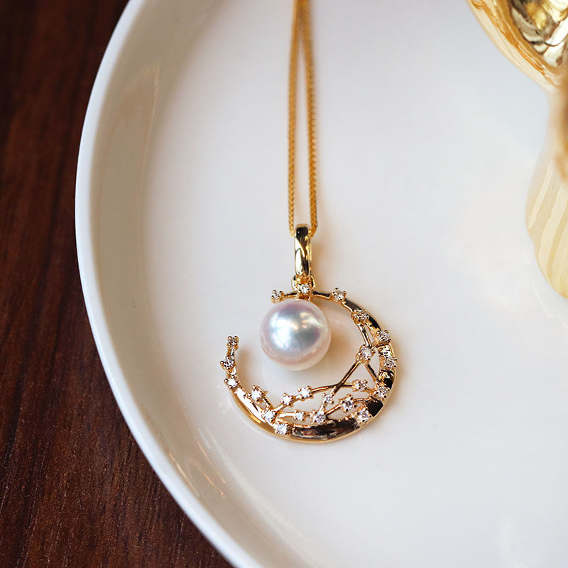 String Moon Luxurious Diamond Thick Gold Japan Auris Akoya Natural Seawater Pearl 18K Gold Moon Pendant Without Chain
