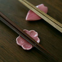 Glutinous rice porcelain National Cherry Blossom chopsticks holder ceramic chopsticks petal chopsticks Japanese bracket tableware