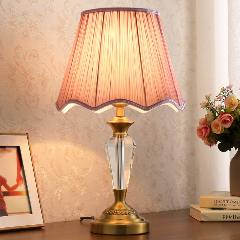 American crystal table lamp bedroom bedside lamp simple modern living room creative fashion dimming warm romantic wedding room