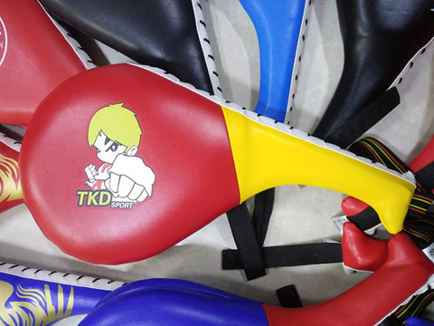 Adult children's steel plate taekwondo foot target taekwondo target double leaf target chicken leg target taekwondo hand target