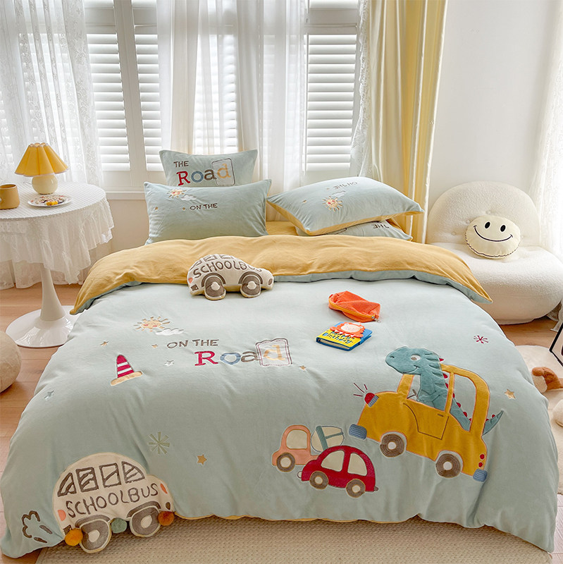 Happy travel milk velvet four-piece set autumn and winter warm thickened bed sheet car quilt cover cartoon bedding