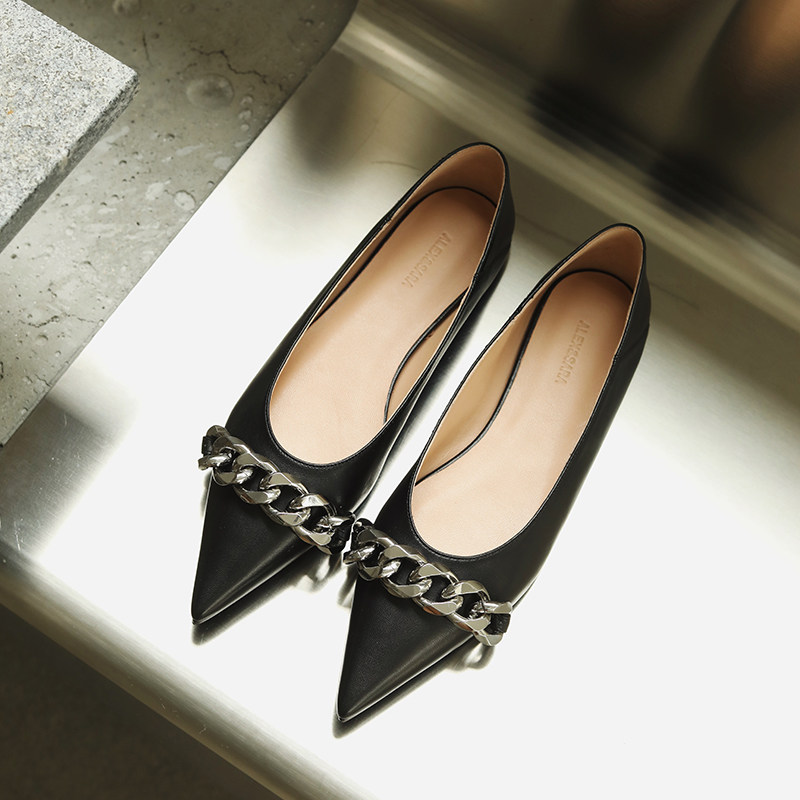 ALEXSARA BLACK GENUINE LEATHER SOFT BOTTOM LATE WIND SPRING AUTUMN FLAT BASE SHOES WOMAN LOW HEEL 100 HITCH POINT-MOUTH WOMAN SHOES SINGLE SHOE