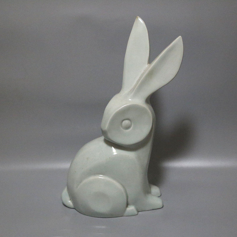 Jingdezhen old factory porcelain craft art master Yu Yangxian works - Yu rabbit is blessed with a slight flaw