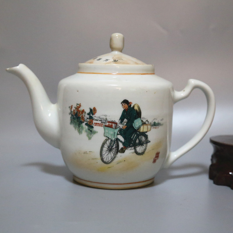 Jingdezhen Wengyuan Ceramics old porcelain packaging bag - genuine 6070s handle the pot revolution theme postman