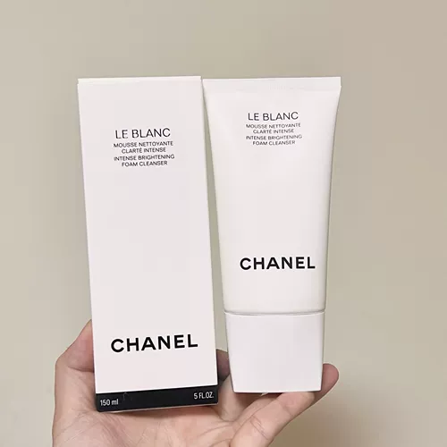 Chanel, осветляющее очищающее молочко из жемчуга, 150 мл