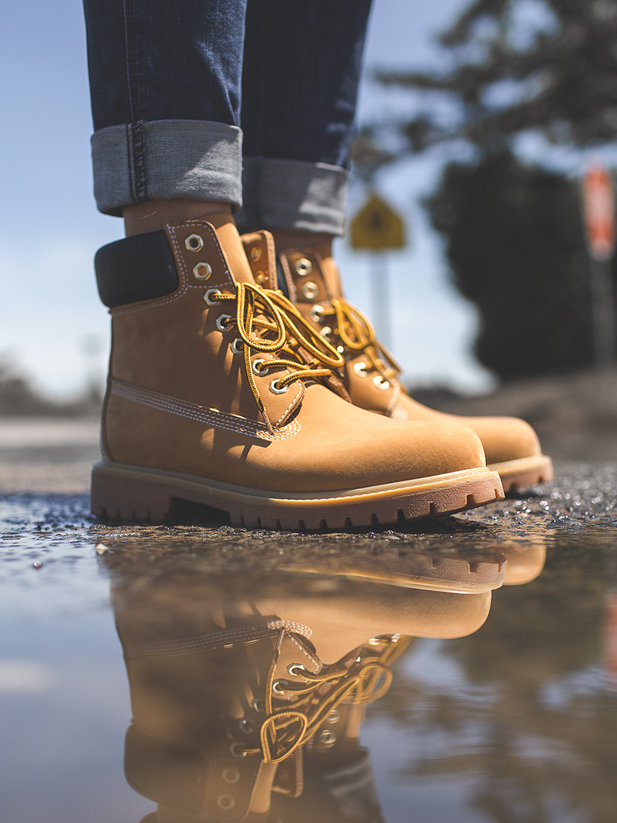 Martin boots men's rhubarb boots winter tooling boots leather plus velvet snow boots men can not kick bad American retro men's shoes