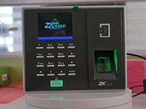  Central control F2S fingerprint password access control attendance all-in-one machine with network U disk download can be customized IDIC credit card function
