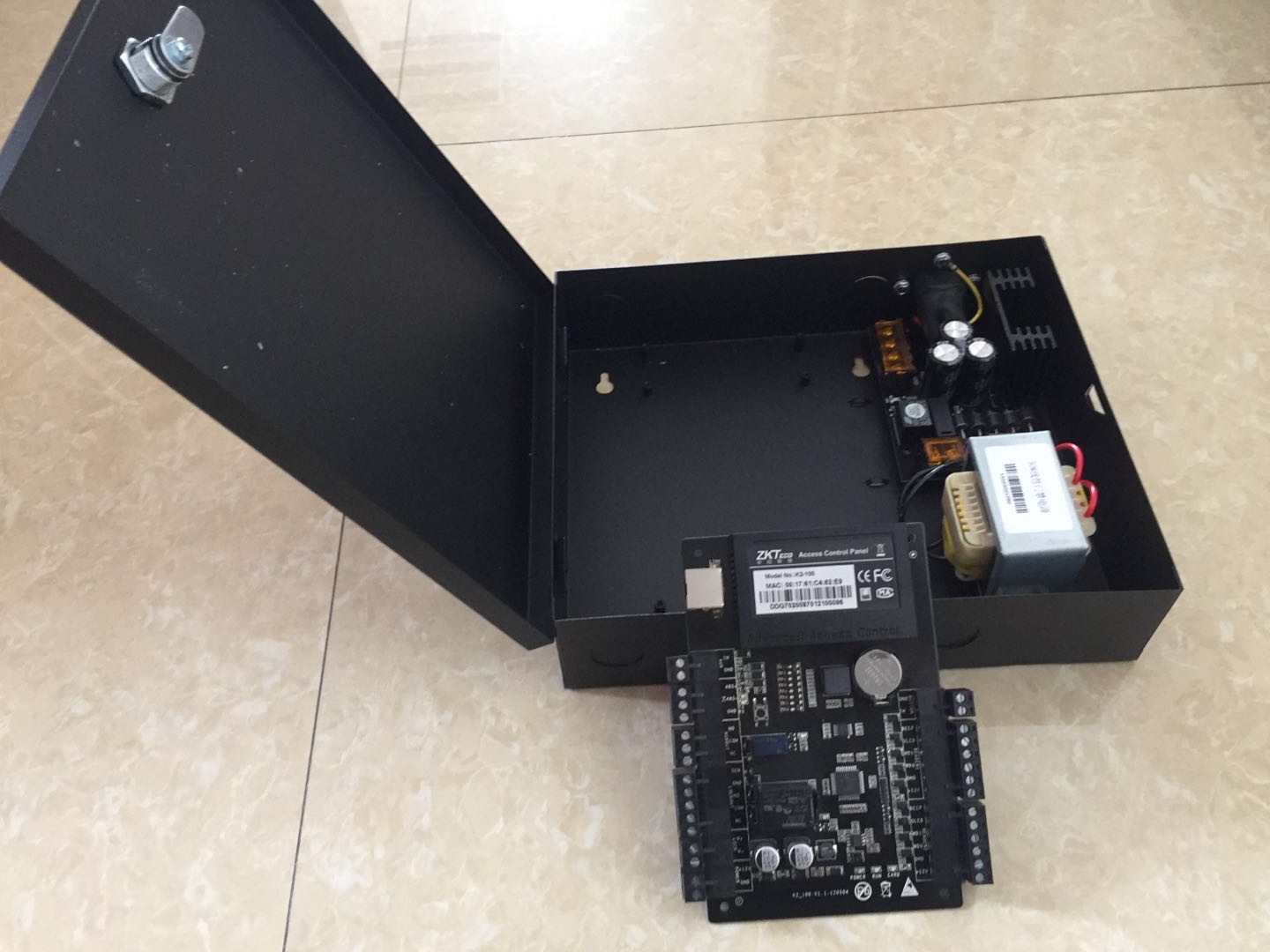 Central control single-door K2-100 double-door K2-200 four-door K2-400 access controller with network connection download