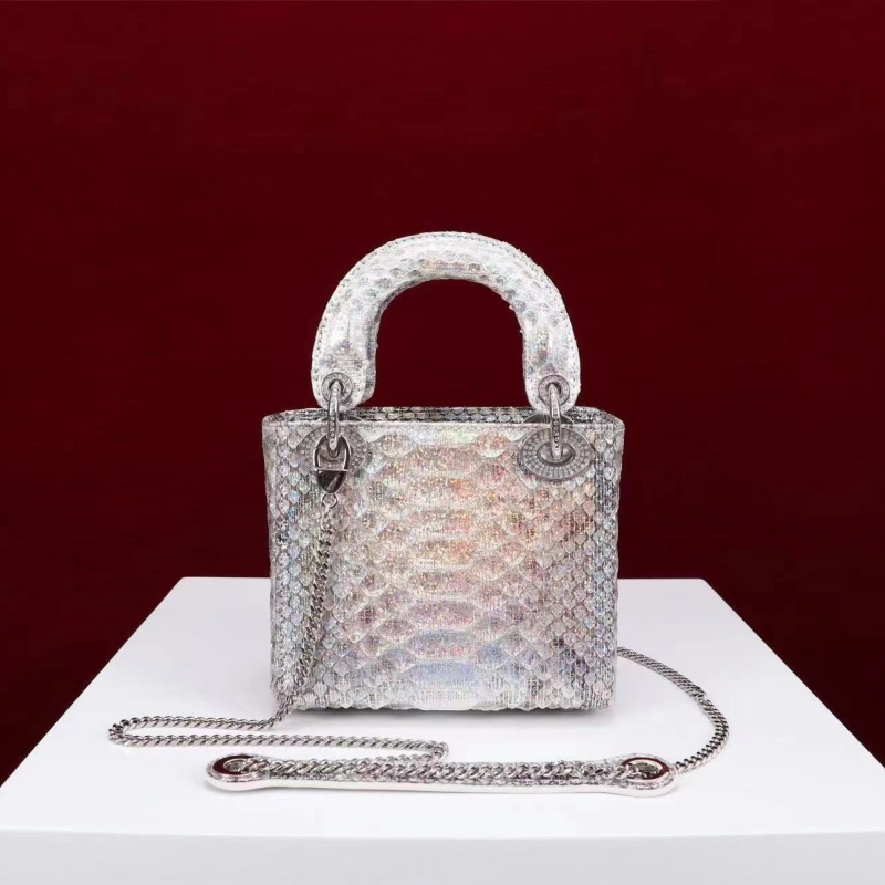 Classic Snakeskin Handbag with Chain, Evening Bag with Rhinestones, 17cm Chain, Single Shoulder Women's Rare Leather Genuine Leather Bag Classic Snakeskin Handbag with Chain, Evening Bag with Rhinestones, 17cm Chain, Single Shoulder Women's Rare Leather Genuine Leather Bag