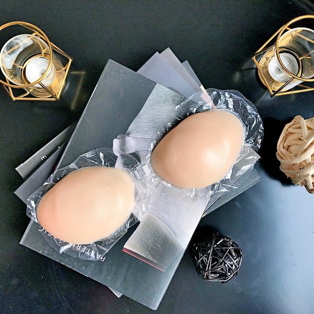 The Cherry Pie 2020 invisible close to the chest paste NUDE BRA