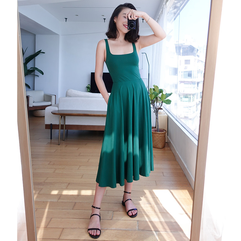 thecherrypie 21 summer French retro super beautiful solid color u-neck waist slim A-line sling dress