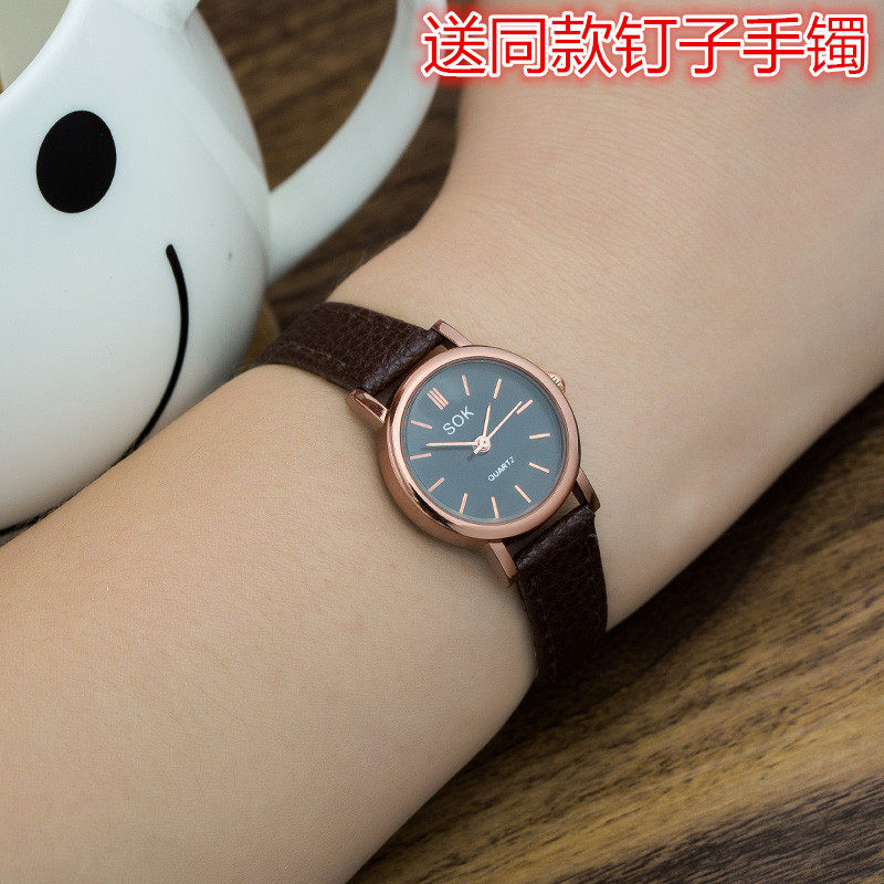 Korean version of the minimalist original Cebu Student Watch Women Watch Retro Brown Black Leather Strap Watches Art Small Meter Disc Quartz Watches