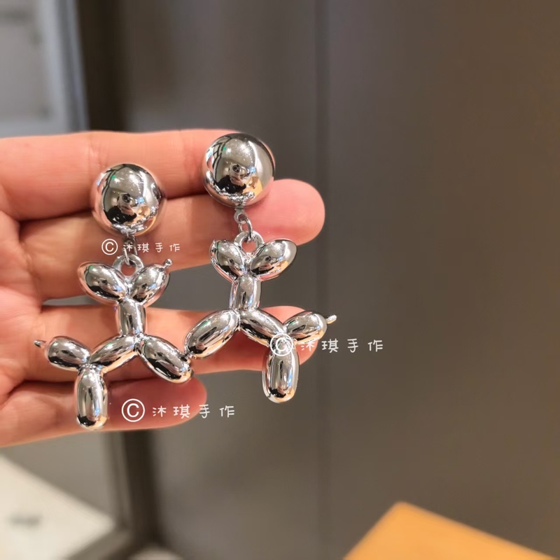 【Balloon Dog】Sweet and Cool Style Earrings, Balloon Dog Ear Clips, No Piercing, Cute and Simple Earrings, Fashionable and Exaggerated