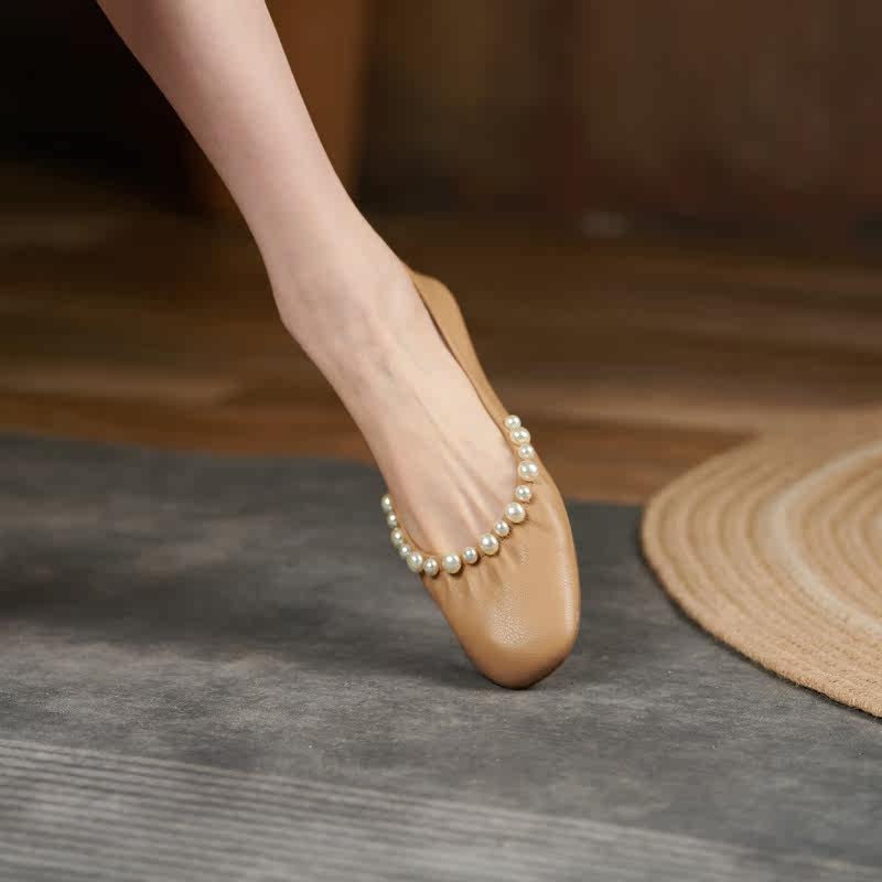 Soft Leather Pearl Retro Grandma Shoes Woman Summer Flat Bottom Shallow Mouth 100 Lap Comfort Driving Shoes Genuine Leather Lefu Shoes Sloth Shoes