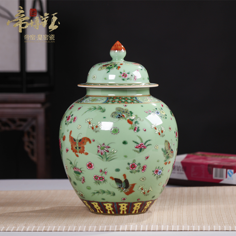 Jingdezhen ceramics the qing yongzheng antique hand - made pea green glaze butterfly tattoo furnishing articles cover pot antique antique collection