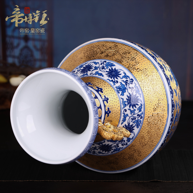 Jingdezhen key-2 luxury collection blue - and - white porcelain antique hand - made gold wrapped branch lotus ears dragon admiralty bottles of modern fashion