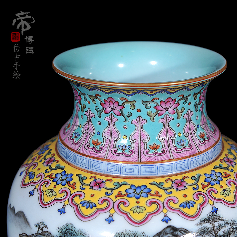 Archaize of jingdezhen ceramics powder enamel qianlong year all hand - made the lad fishtail bottle home have a sitting room furnishing articles