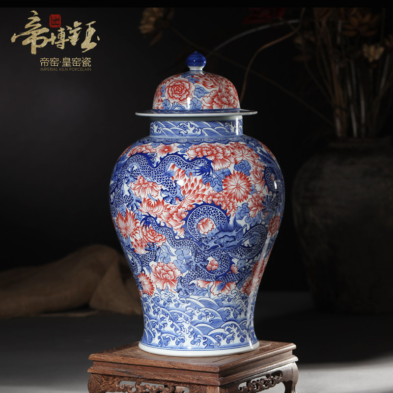 Antique hand - made porcelain of jingdezhen ceramics youligong red dragon wear a flower is the general pot of Chinese style living room home furnishing articles