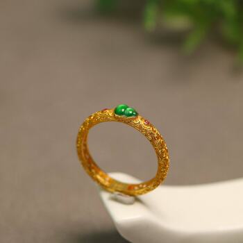 Ice full of green natural a-grade gourd ring
