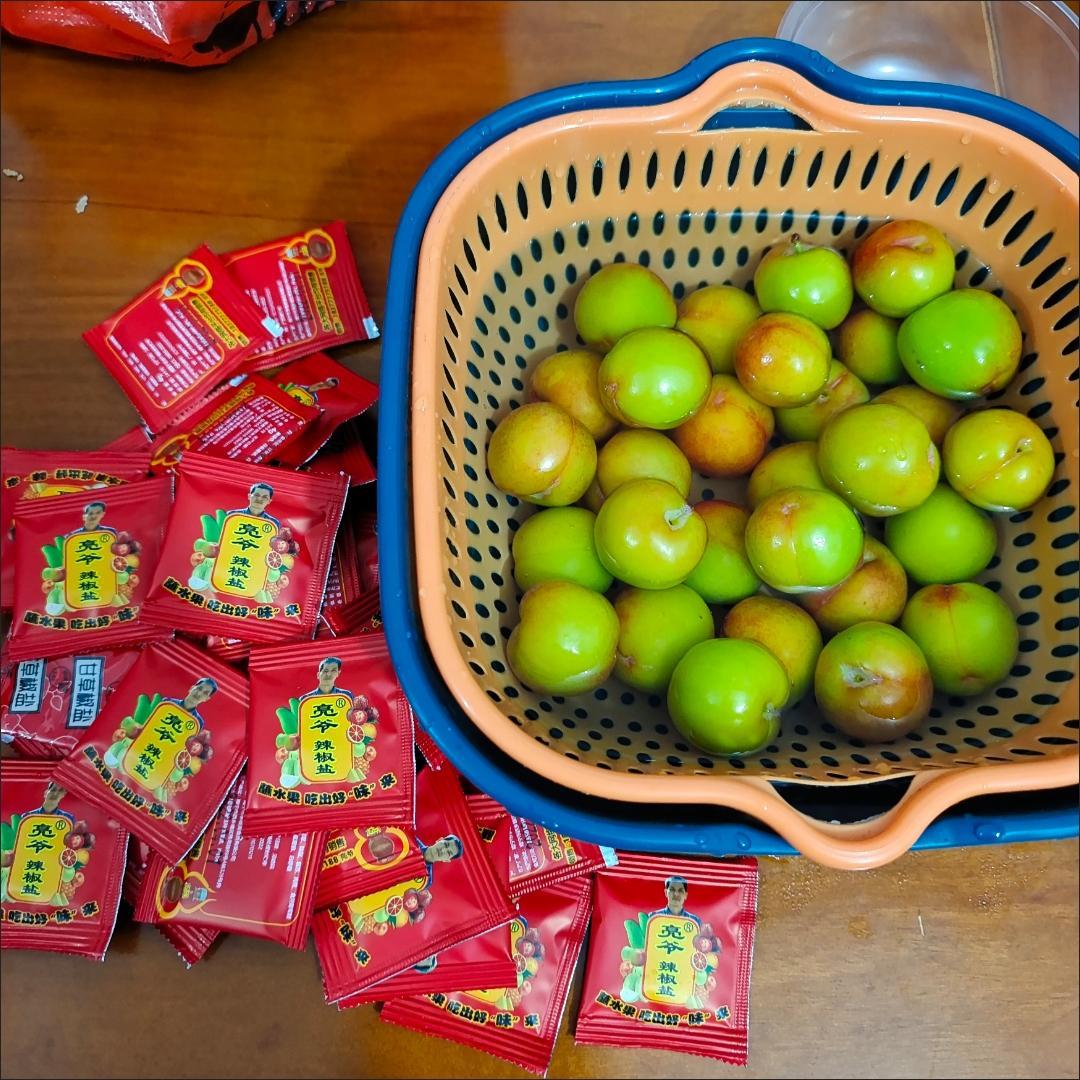 老陆食品的LOGO