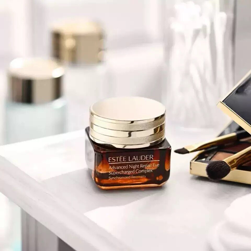 Spot elegant poetry Landetta new ANR small brown bottle special moisturizing essence anti blue eye cream 15ML