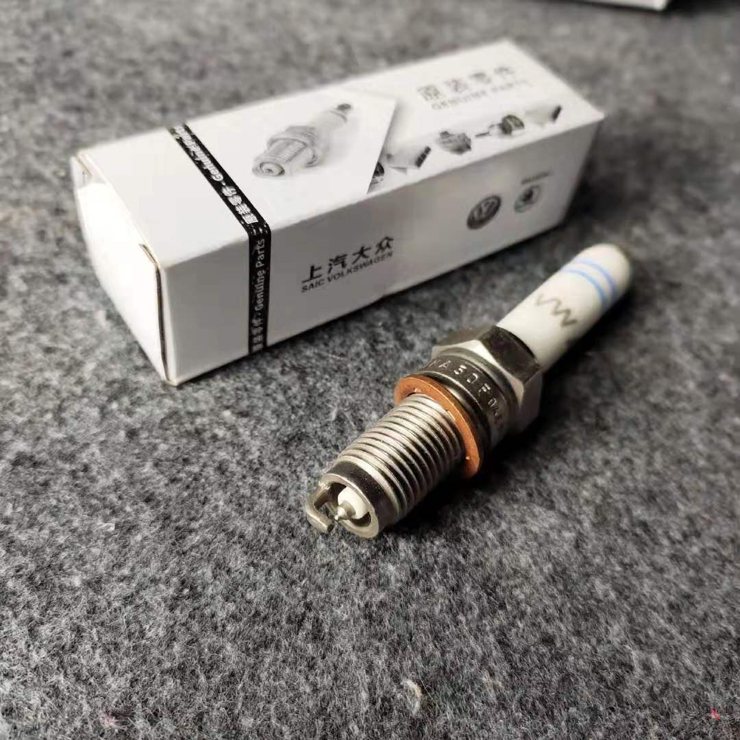 Adapted Bosch Fox EA211 New JettaSantana Long Line Oil & Gas Dual Iridium Gold Original Plant Spark Plug