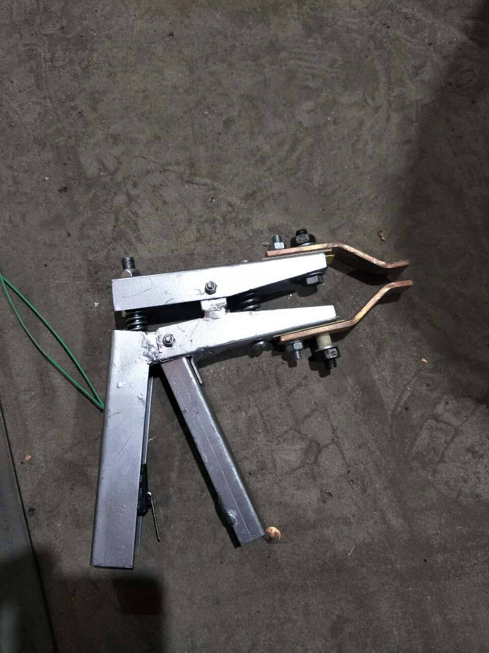 Hand-held spot welding machine welding pliers Mobile spot welding machine welding pliers Shuleshe plate spot welding machine welding pliers direct sales