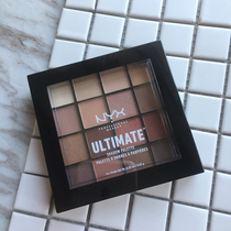 Spot ~ nyx 16 color eye shadow disc warm