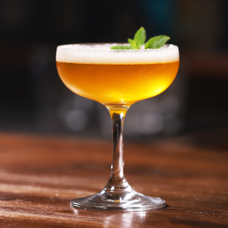 Crystal Glass Vintage Marteni Cup Retro cocktail Cup Dish Champagne Cup Wedding with wide mouthpieces