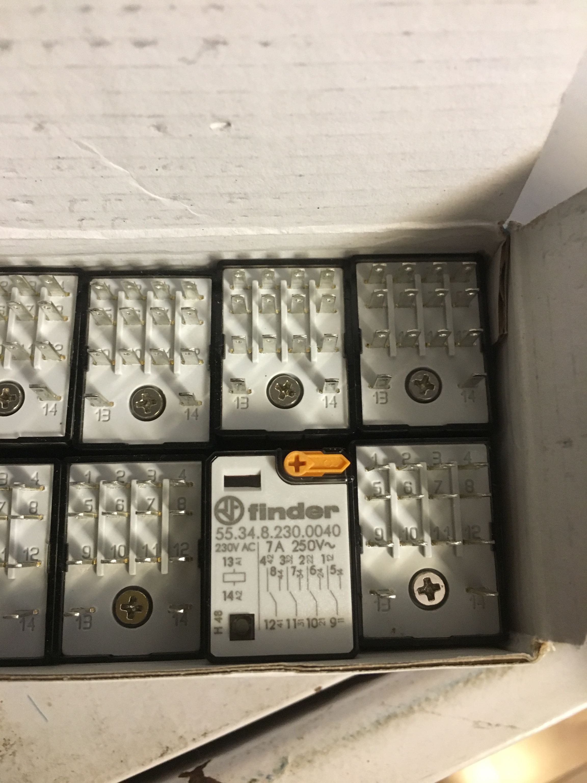 FINDER RELAY 55 34 8 230 0040 FINDER New original spot 55 34