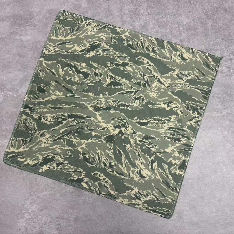 American Bank Abu Camouflage Sweat-Absorbent Small Square Towel, Water-Absorbent, Sweat-Absorbent, Skin-Friendly Handkerchief