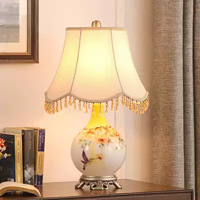 European desk lamp bedroom bedside lamp living room American luxury creative simple modern wedding romantic warm home