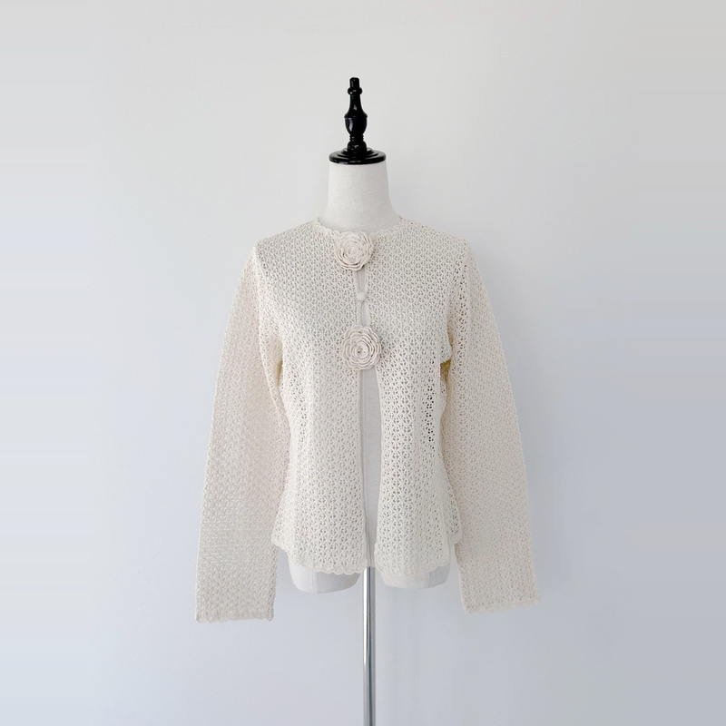 Milk Mist Camellia Hollow Handmade Crochet Cardigan Sun Protection Super Slimming Milk Mist Camellia Hollow Handmade Crochet Cardigan Sun Protection Super Slimming