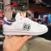 Giày nữ Adidas clover 2019 mùa thu Smith mận thêu đôi giày nhỏ màu trắng giày thể thao EG2863 - Dép / giày thường Dép / giày thường