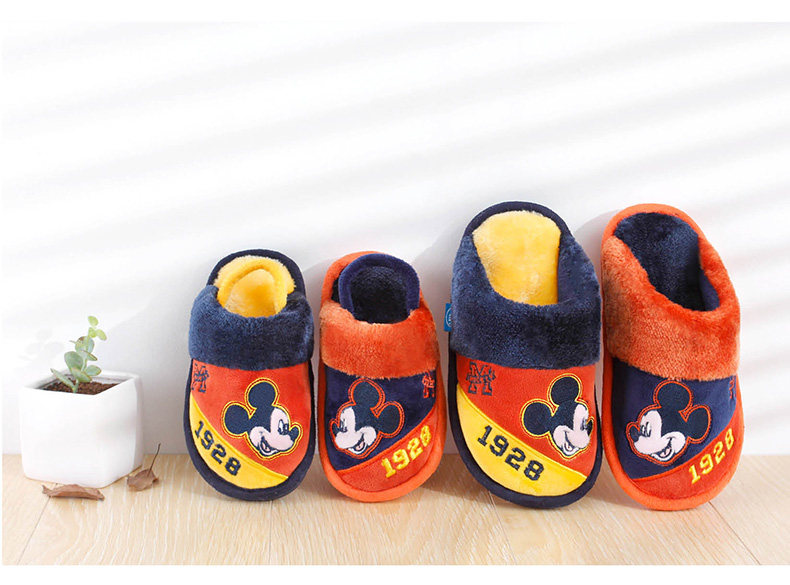 Pantoufles enfants en suède DISNEY pour hiver - semelle autre - Ref 1032591 Image 16