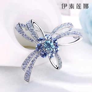 Italina phù hợp với trâm nữ đồ trang sức đơn giản retro trâm pin khóa với các yếu tố swarovski