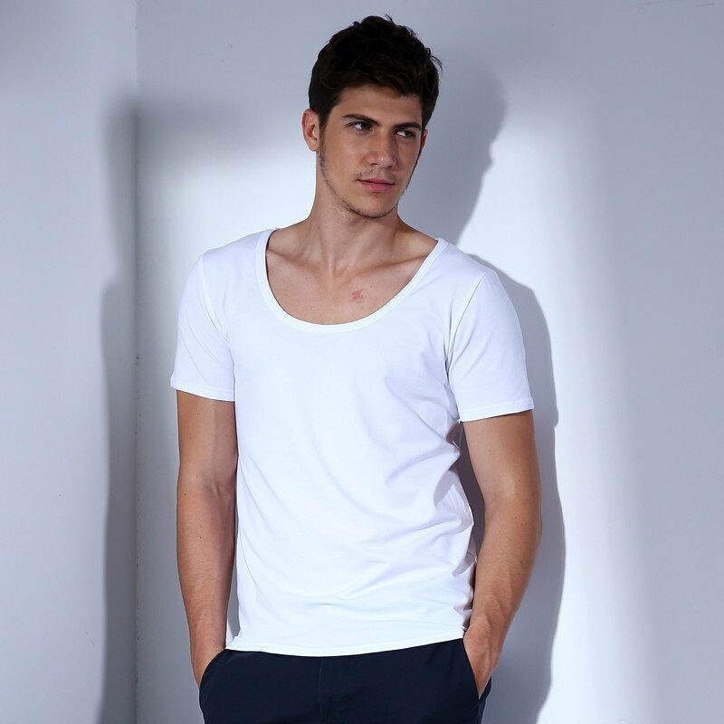 Korean Style Men's Large Round Neck Short-Sleeved T-Shirt, Men's Loose Low-Neck Top, Black Large Size Half-Sleeve Base Shirt, Cotton Summer