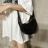 Небольшая дизайнерская сумка на одно плечо, сумка подмышку, из натуральной кожи