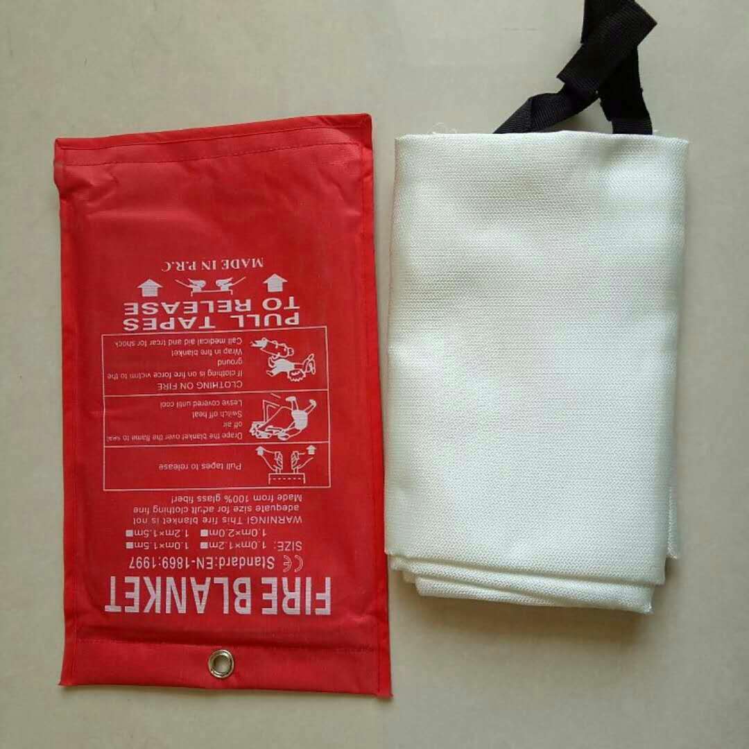 Fire - fighting blanket Fire - extinguishing blanket Fire - fighting blanket for fire - fighting household kitchen