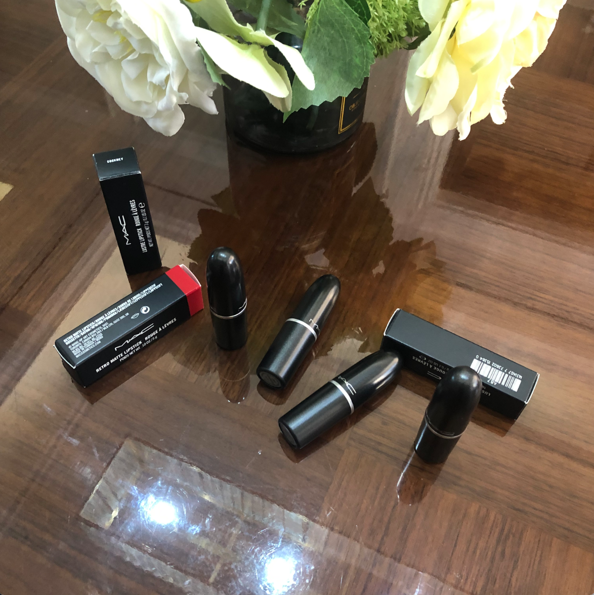 On the day MAC Phantom can be conspiculy rich in lipstick lipstick lipstick 3gCHILI ruby woo