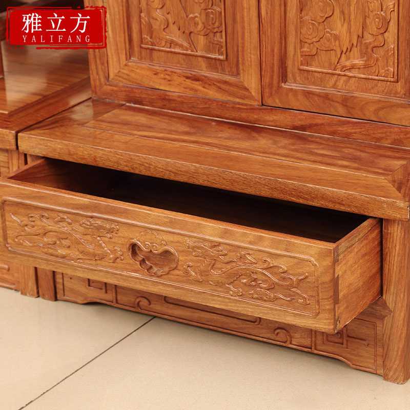 ����������ľ���ӹ񱳾���