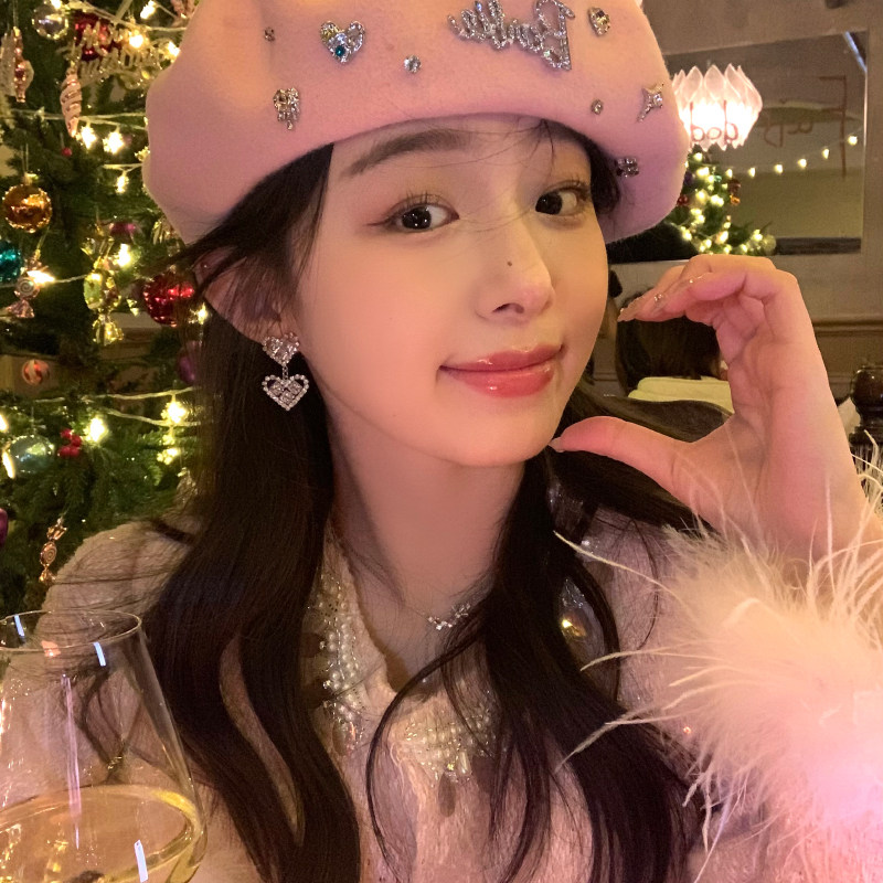 Thousands of gold senses Zircons Love Earrings Woman New 2023 Burst Ear Accessories Autumn Winter Advanced Sensation Ear Clip without ear clip-Taobao