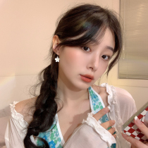 Pure Xianqi flower earrings female temperament Joker earrings female temperament Joker earrings without ear clip 2021 New Tide advanced earrings