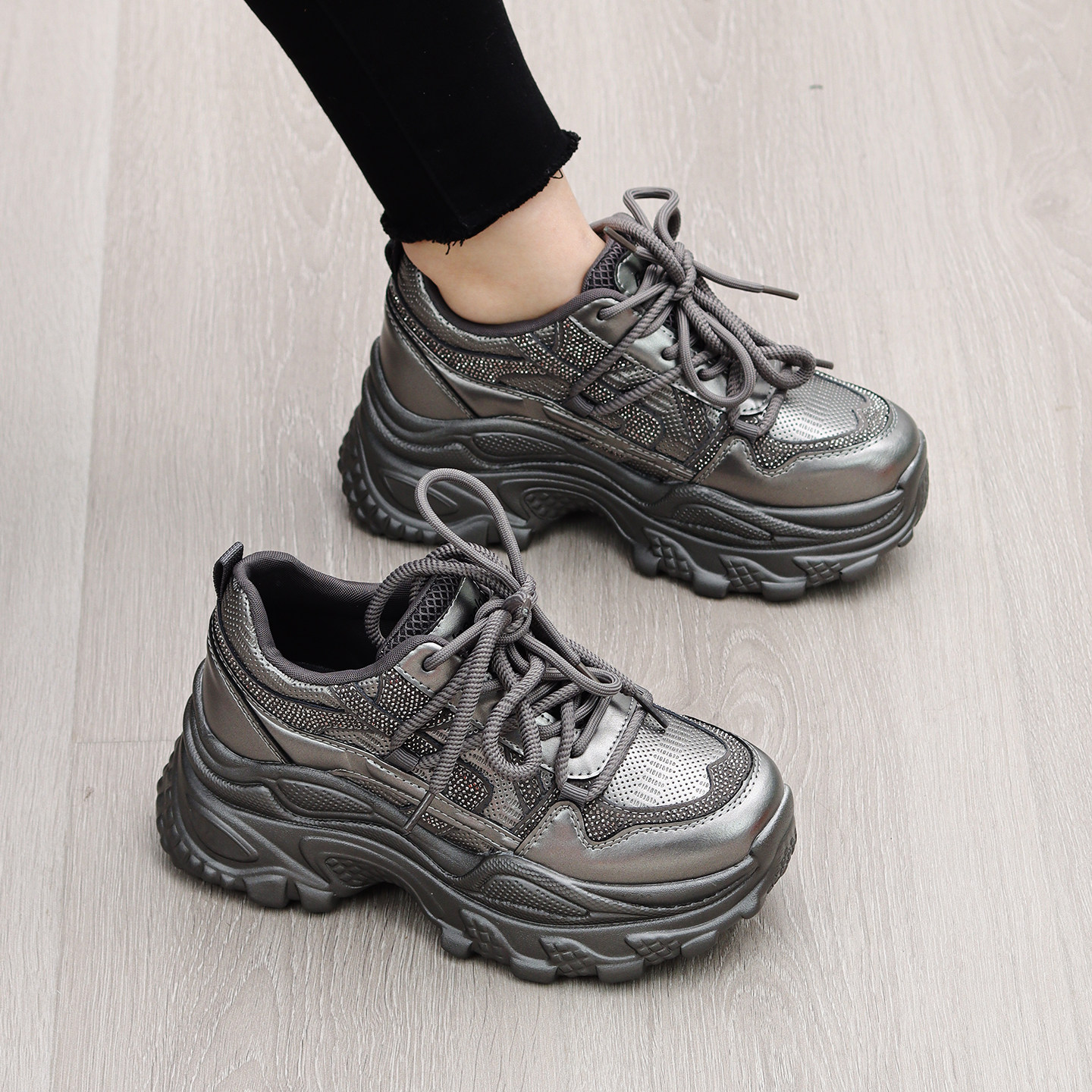 Genuine Leather Thick-Soled Dad Shoes for Women, 2026 Spring New Fashion Versatile Internet Celebrity Height-Increasing Slimming Sports Casual Shoes