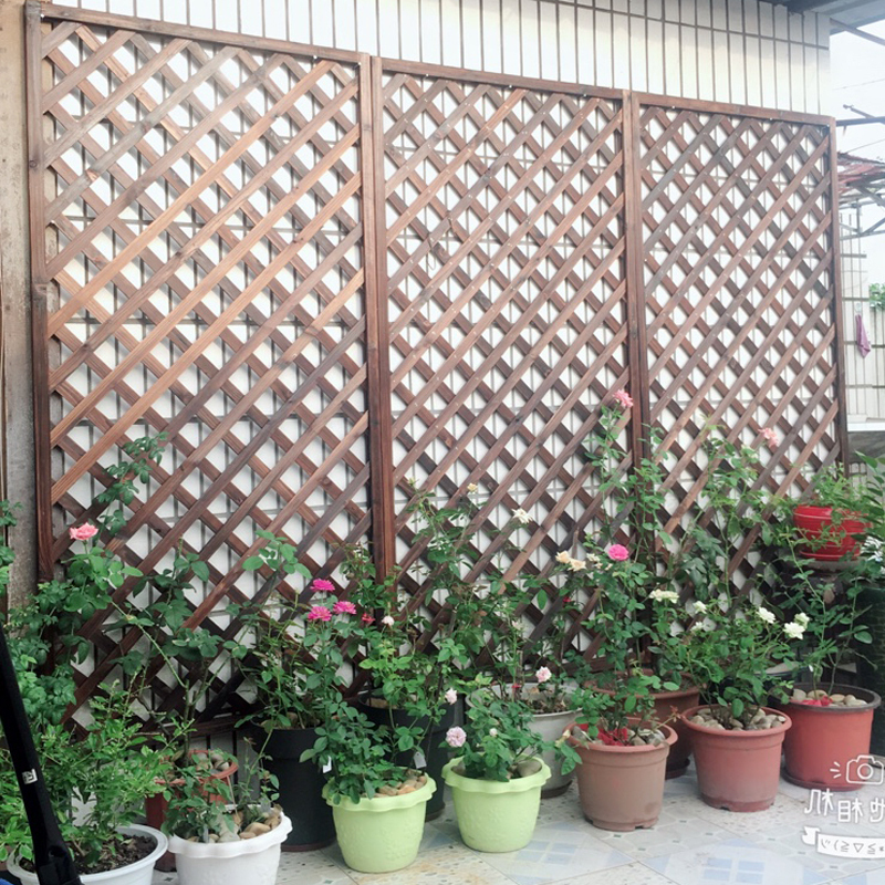 Outdoor anti-corrosion wood fence grille fence Courtyard fence Garden balcony grid screen partition climbing rattan flower rack