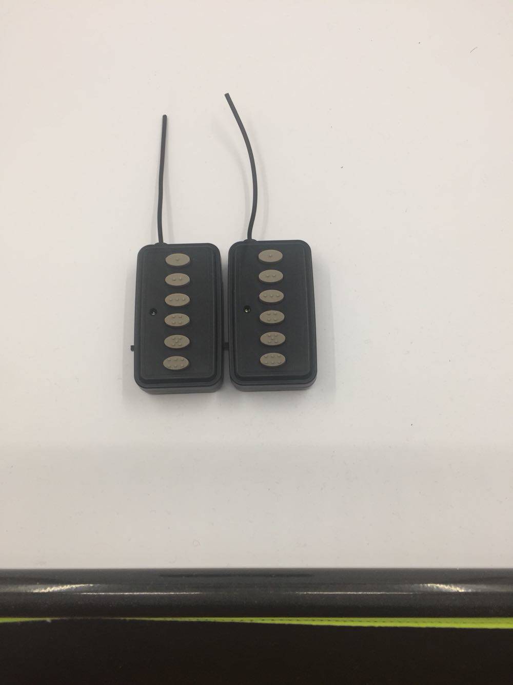 Silent six-key bidirectional mutual back vibration high frequency one-to-one vibration