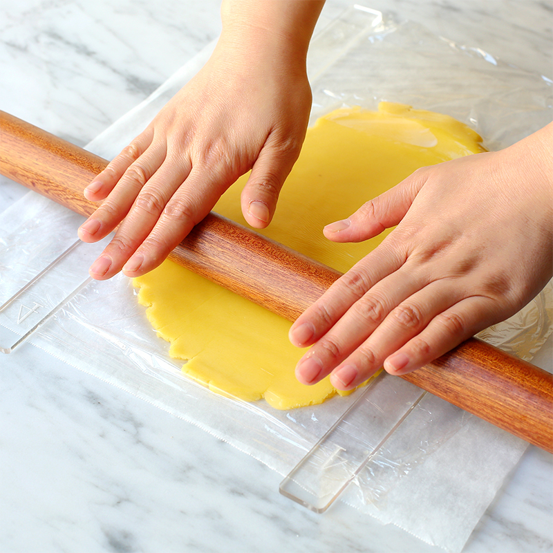 Amagour Acrylic Biscuit Thickness Balance Ruler Cookie Turn Sugar Thickness Ruler Solid Wood Ebony Rolling Pin