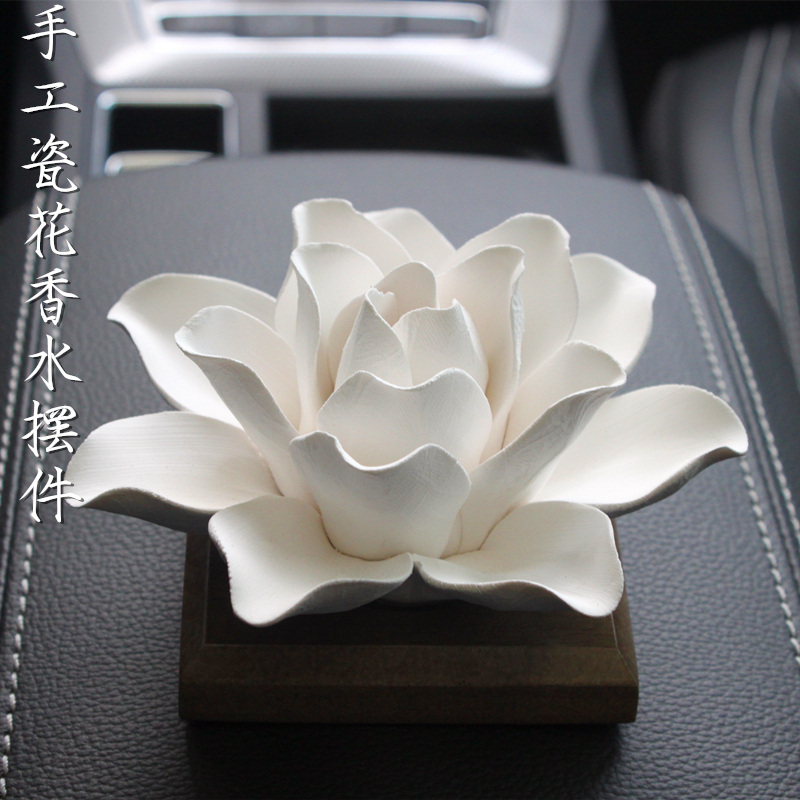 Ceramic Lotus Car Decoration Car Perfume Personality Upmarket Goddess Nnet Red Creative Car Accessories Pendulum