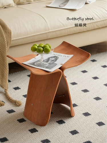 Скандинавский табурет-бабочка слева, креативный низкий табурет для гостиной, популярный домашний туалетный табурет, небольшой японский стул из цельного дерева.