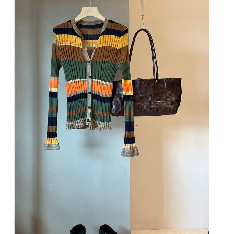 【Ingenious and Wonderful 9.9 (Zhang Yingmian Rainbow Pit Stripe Top)】Length 60cm, Bust Size Adaptable to Body Type 【Ingenious and Wonderful 9.9 (Zhang Yingmian Rainbow Pit Stripe Top)】Length 60cm, Bust Size Adaptable to Body Type